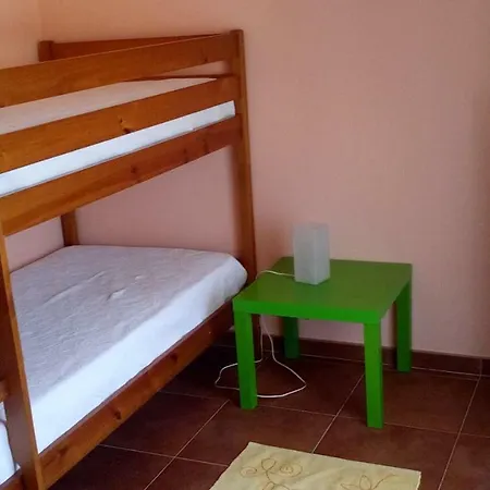 Friends And Family House * סאגרש